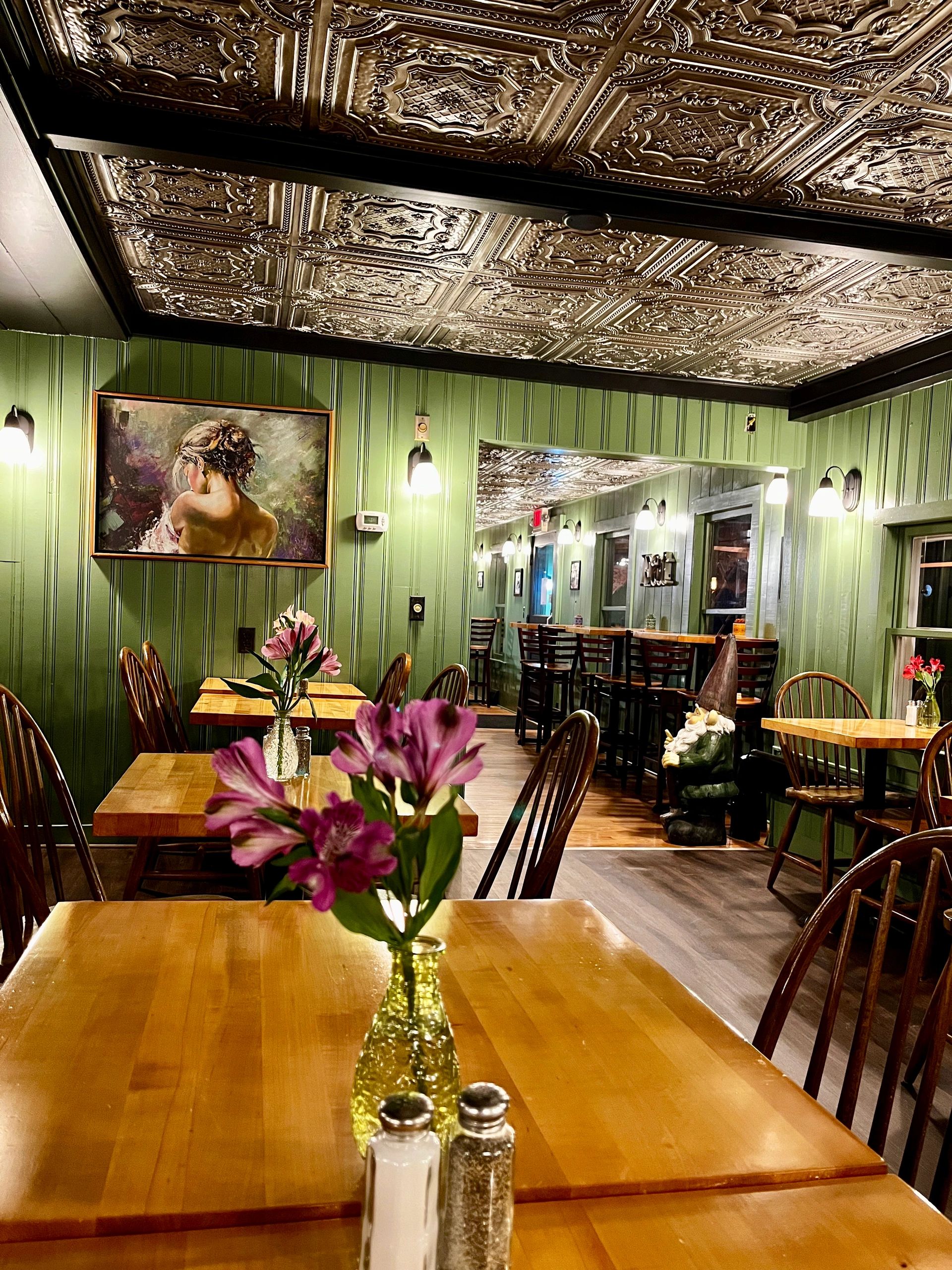 The Gnome Bistro Breakfast, Bistro, Restaurant, Breakfast