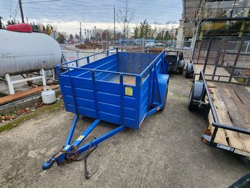 open box trailer for moving hauling dumping and more. Rental trailers at barbur rentals in Portland.