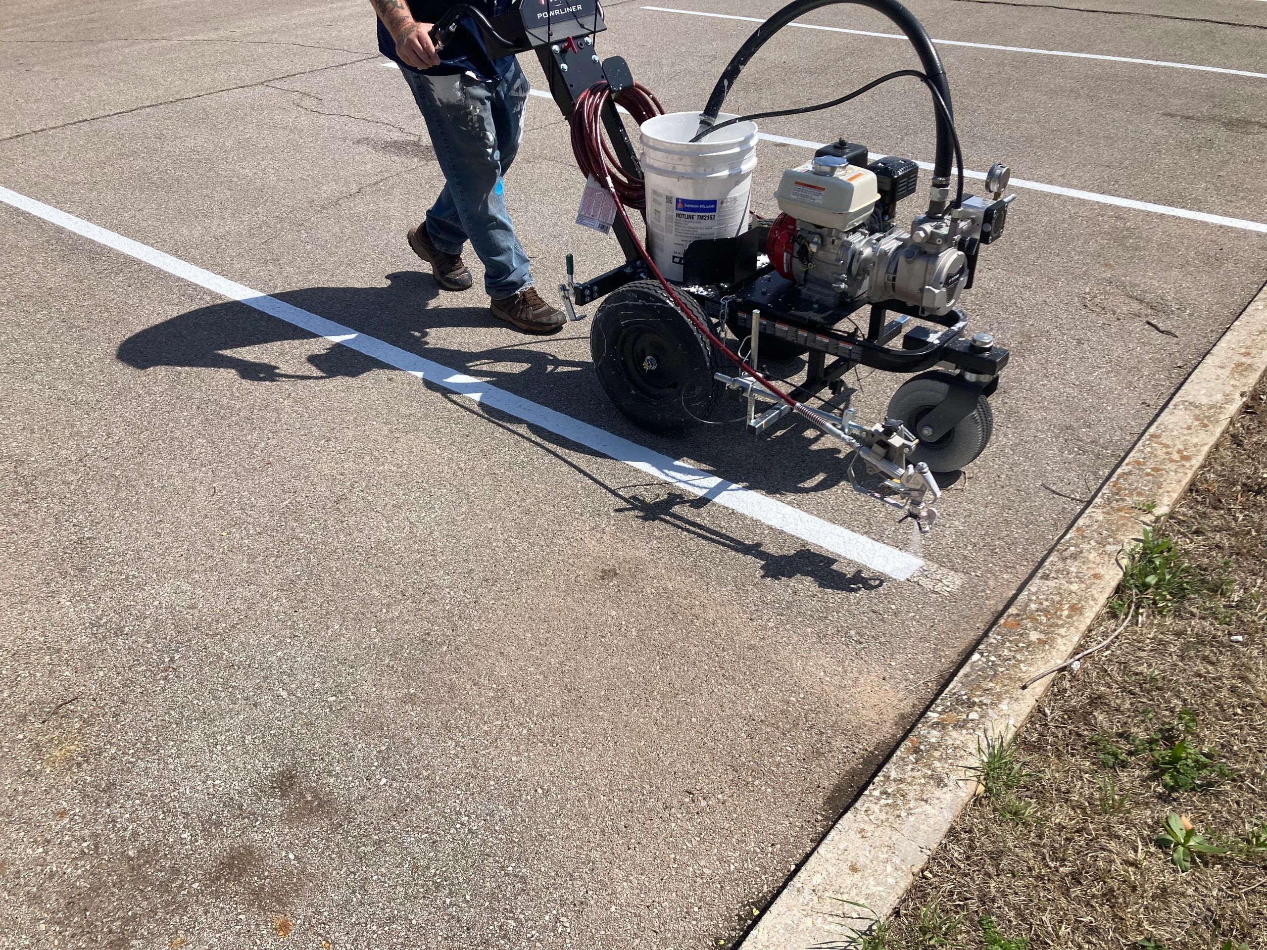 PROFESSIONAL PARKING LOT STRIPING COMPANIES IN TULSA OKLAHOMA