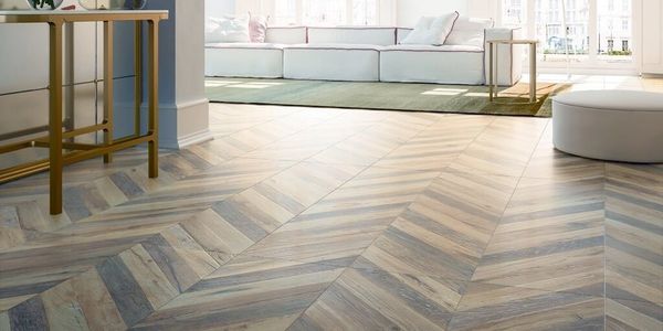 Reclaimed Oak Chevron Herringbone