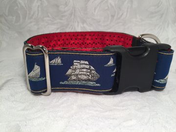 Nautical Dog Collar
Dog Collar with Ship Design
Sailing Boat Dog Collar