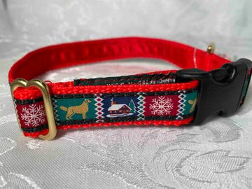 Old time country images on red webbing collar.