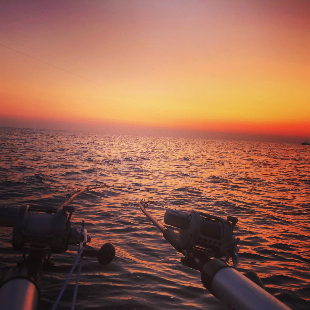 dipsy diver fishing pole Rapala Defiant Rod down reel seat with an aluminum locking nut provides a secure and stable reel attachment BLOOD RUN LIVEWIRE WIRE DIVER