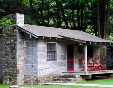 Classic Pioneer cabin