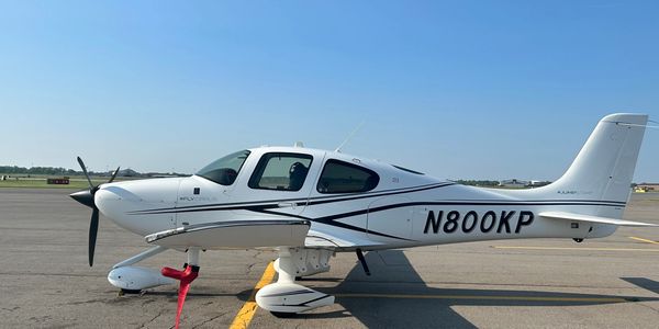 Cirrus SR20 G6 plane