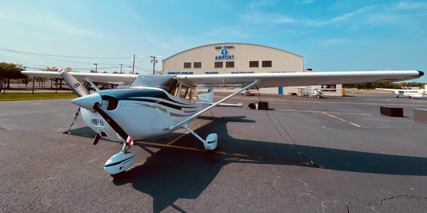 Cessna 172 at Caldwell airport