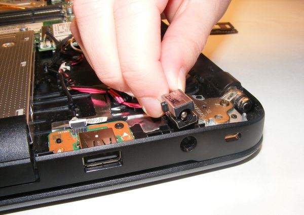 Replace Damaged Charging Port
Replace Laptop Charging Port
Replace MacBook Charging Port
BAD AC Port
