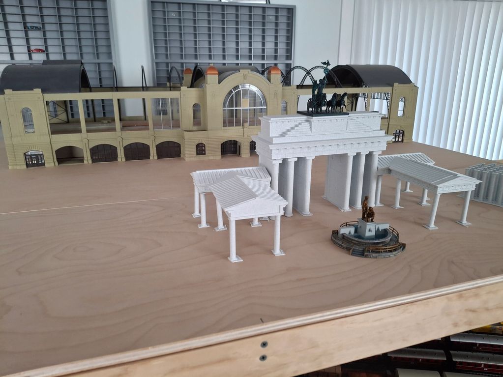 Model of iconic Berlin landmarks on a table.