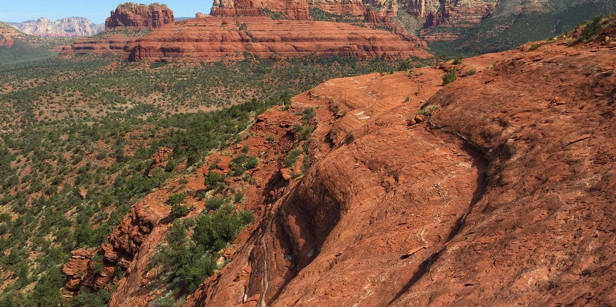 Enjoy the best guided hiking tours in Sedona with Trail Lovers during your visit to AZ.