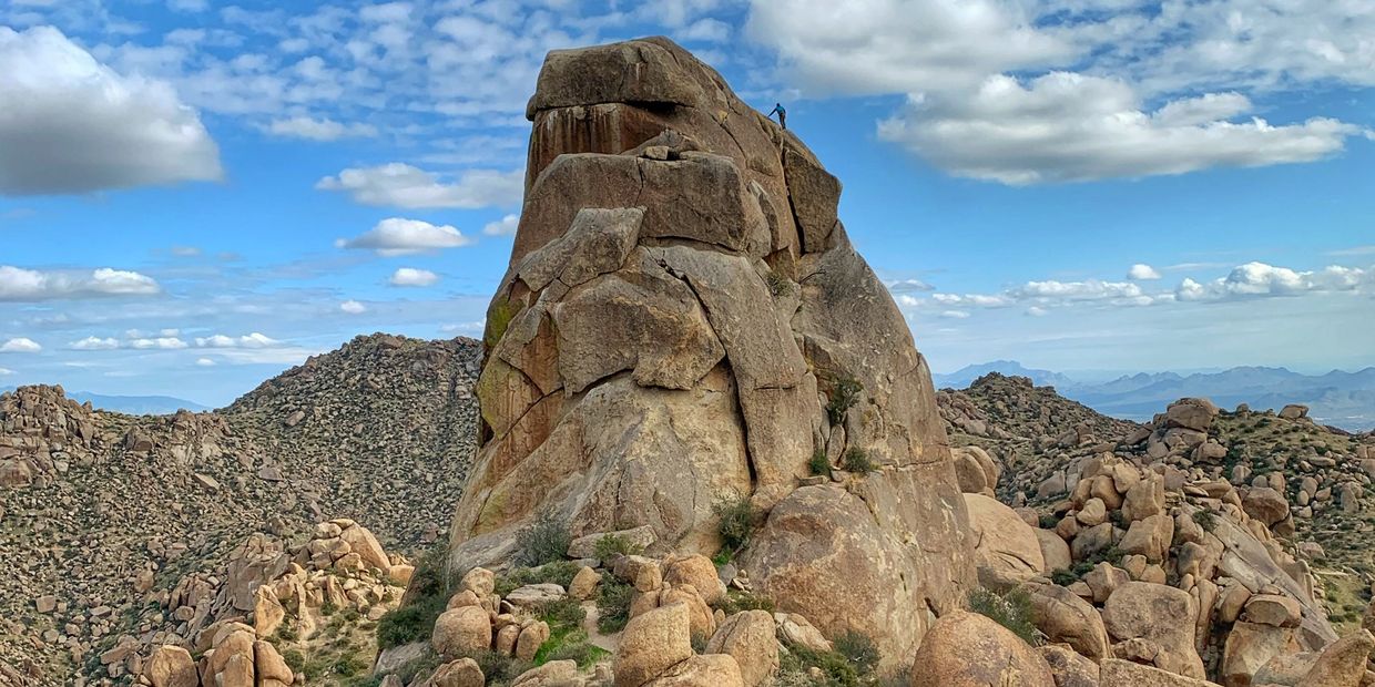 Explore the best guided hikes, MTB tours, and scenic driving tours in Sedona with Trail Lovers.