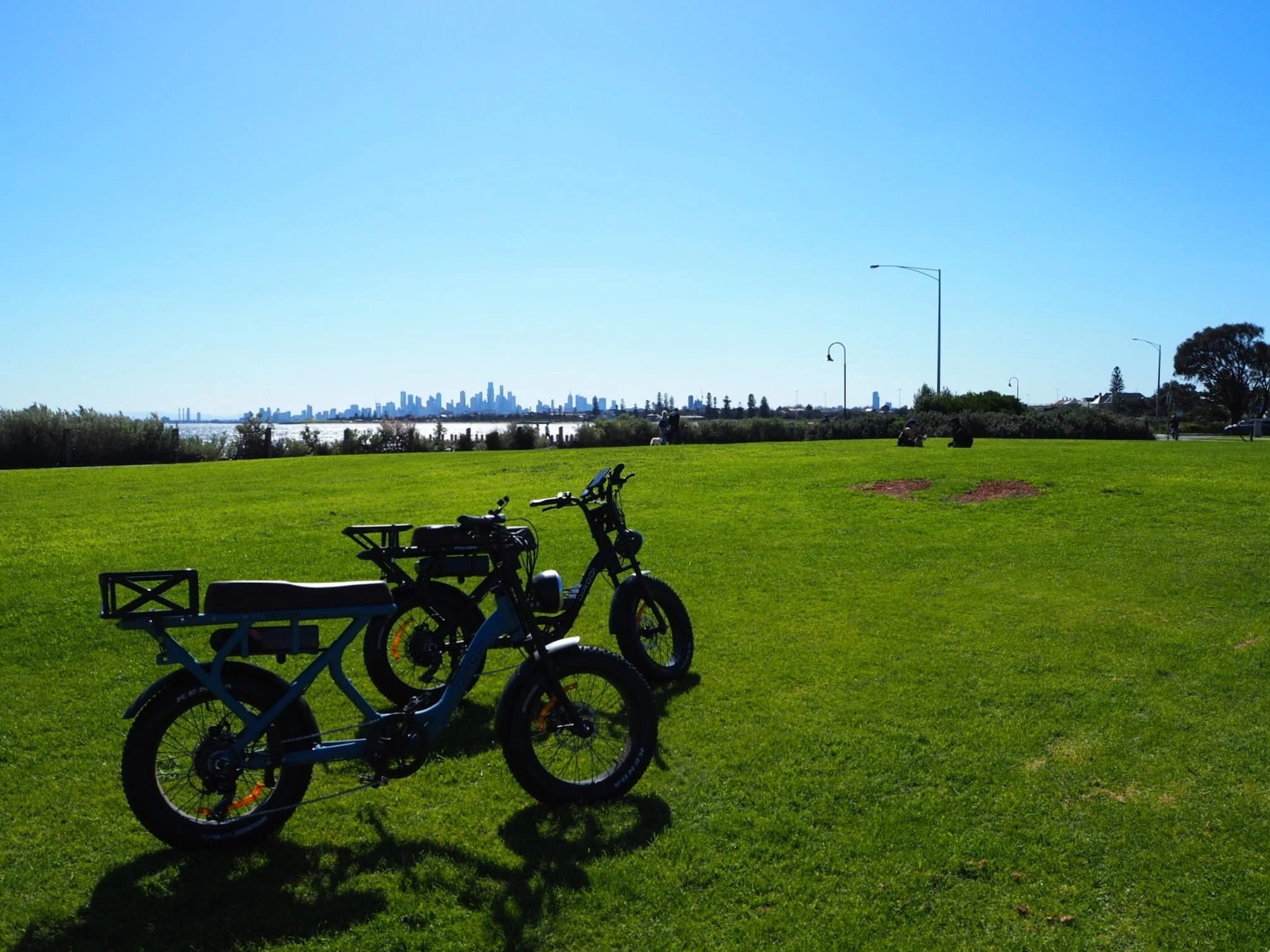 Renting E-bikes with Bay Bikes is the perfect way to do sightseeing along the coast or Melbourne CBD