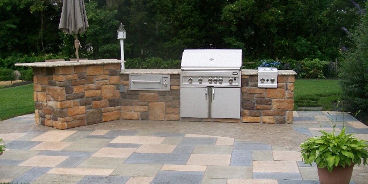 Outdoor Kitchen Hardscaping Pittsburgh - BLS Hardscapes