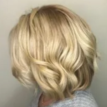 Short blonde bob haircut