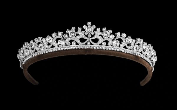 Crystal brilliant cut crystal bridal tiara