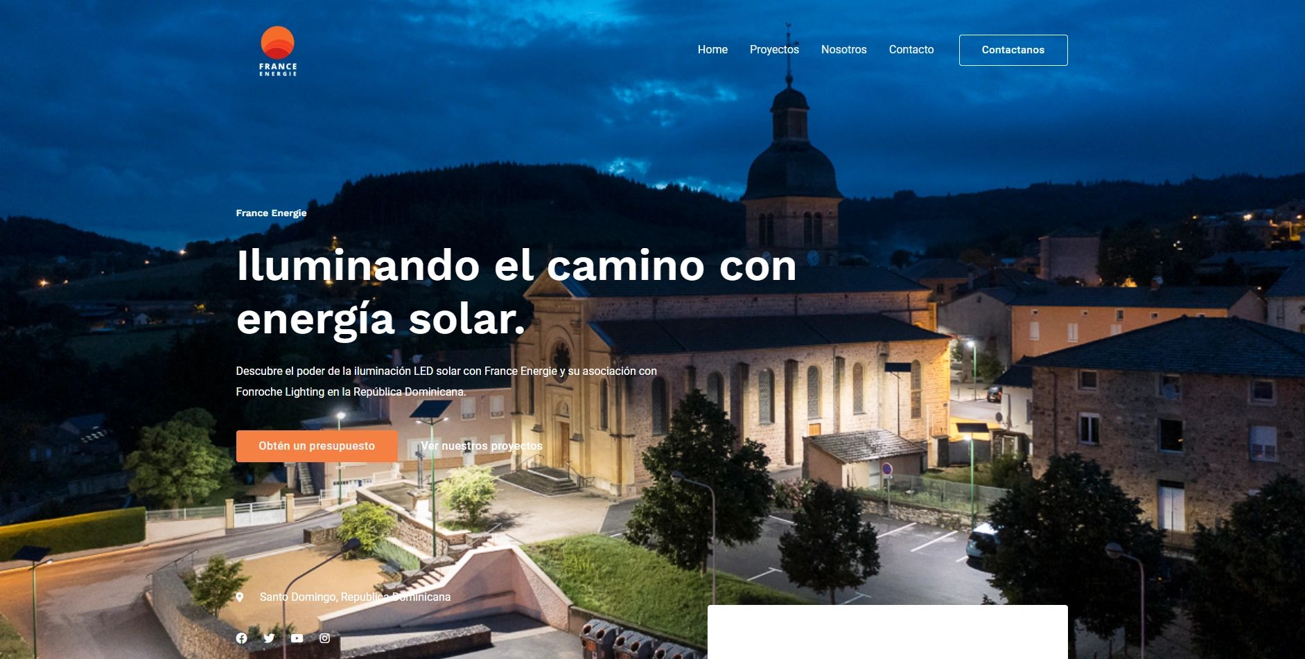 Sitio web de France Energie, empresa de venta lámparas solares para alumbrado publico.