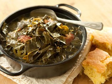 Collard greens with smoked Turkey