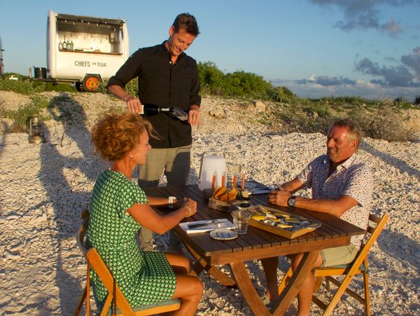 Private dinner with the foodtruck on the beach of Bonaire.