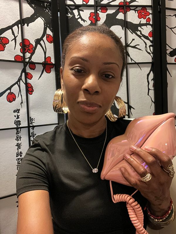 GemFairyCrystals Channels Messages From Spirit Using Lip Phone As A Prop. 