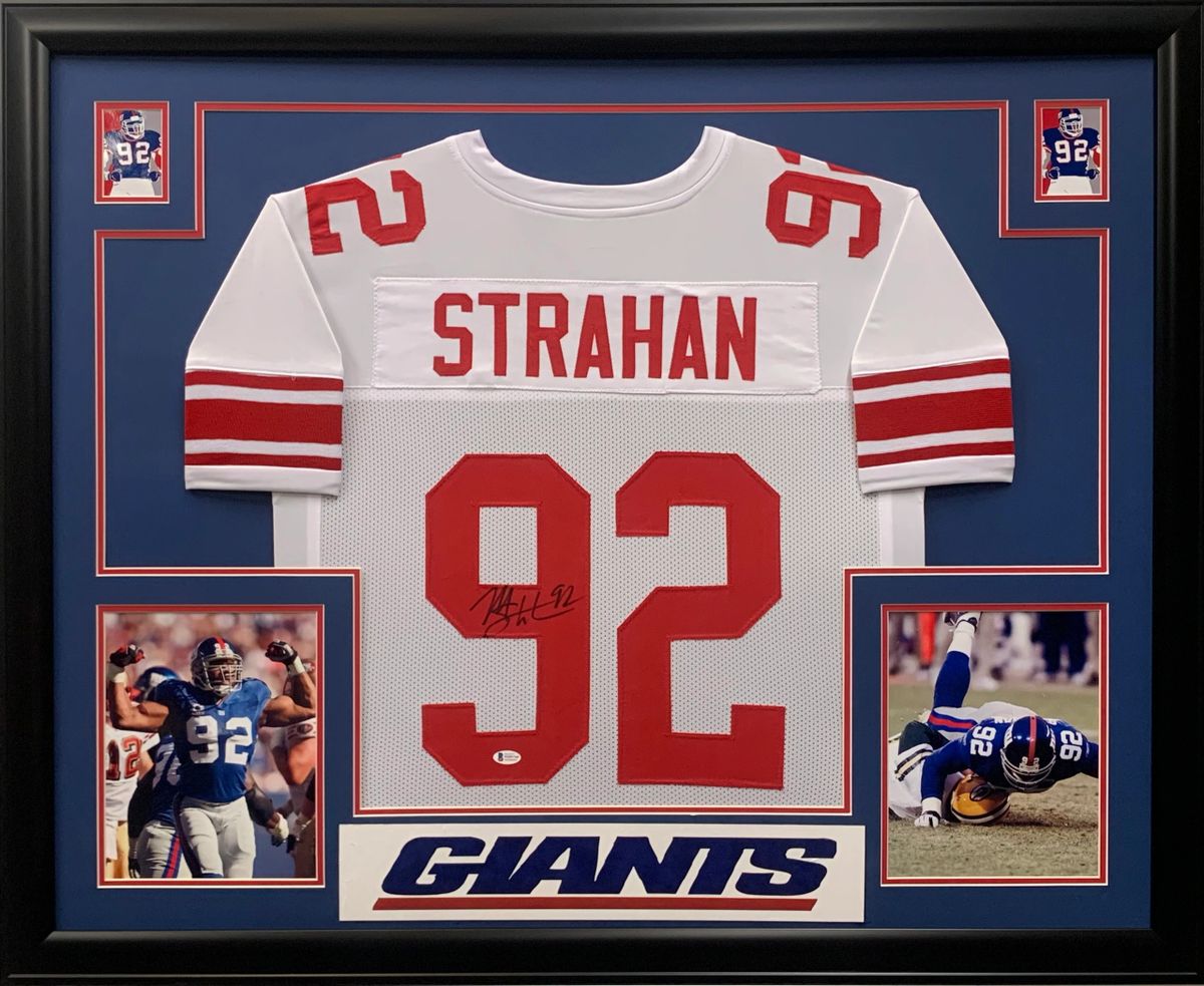 Michael Strahan Autographed NY Giants 8x10 Rushing PF Photo- JSA W