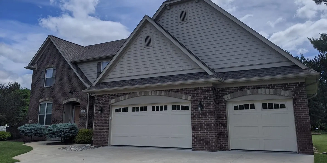 Garage door installation Coleman MI