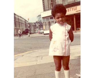 Viola Llewellyn as a little girl in Battersea, London