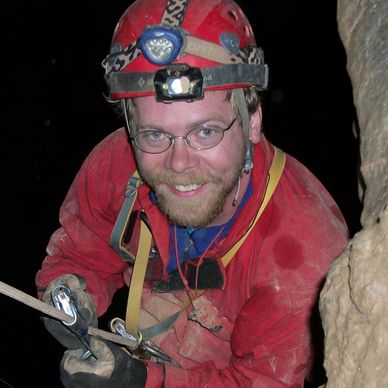 Ben Miller, Smoky Mountain Grotto. Crawford Hydrology Lab research grant awardee.
#karstcaveresearch