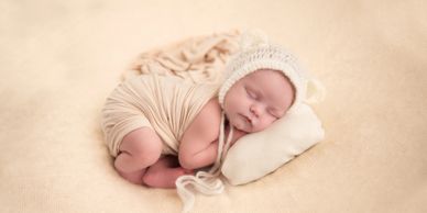 Newborn baby in adorable poses, Auckland studio session