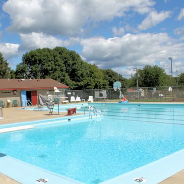 1 & 2 Bedroom Apartments - The Meadows Apartments, West Concord, MN