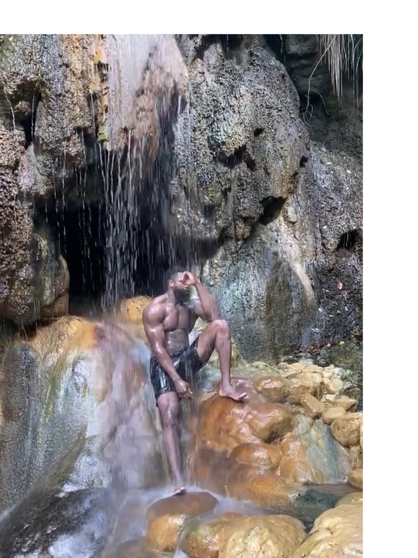 Hot mineral falls