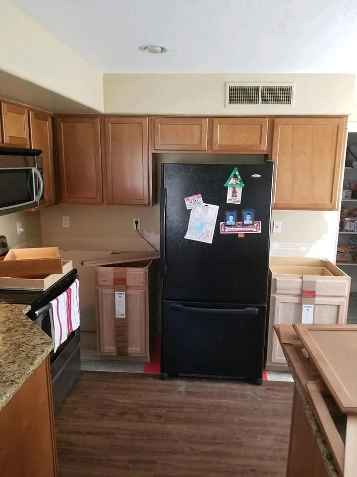 Antique Glazed Kitchen Cabinets