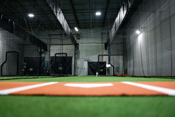 スポーツ 野球 Top Indoor Baseball & Softball Facility for All Ages