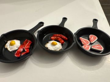 FRYING PAN 