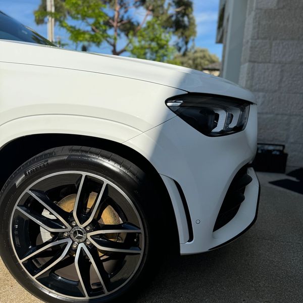 Mercedes Benz received a full premium car detail 