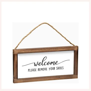 Please remove shoes sign