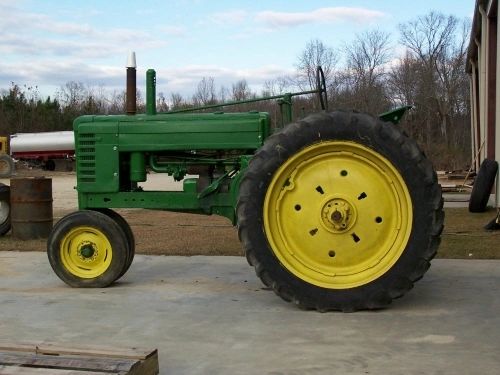 John_Deere_B.jpg