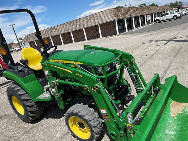 2020 John Deere 2032R $24,150