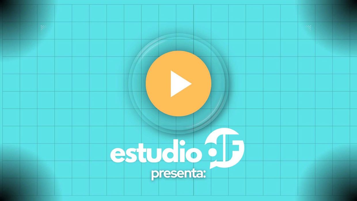 Blue grid background with a play button and "estudio presenta" text.