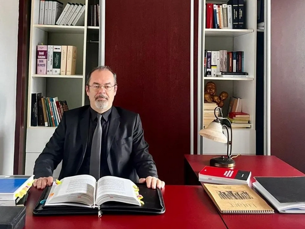 Doç. Dr. Erdem İlker Mutlu