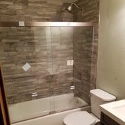 glass shower doors, toilets