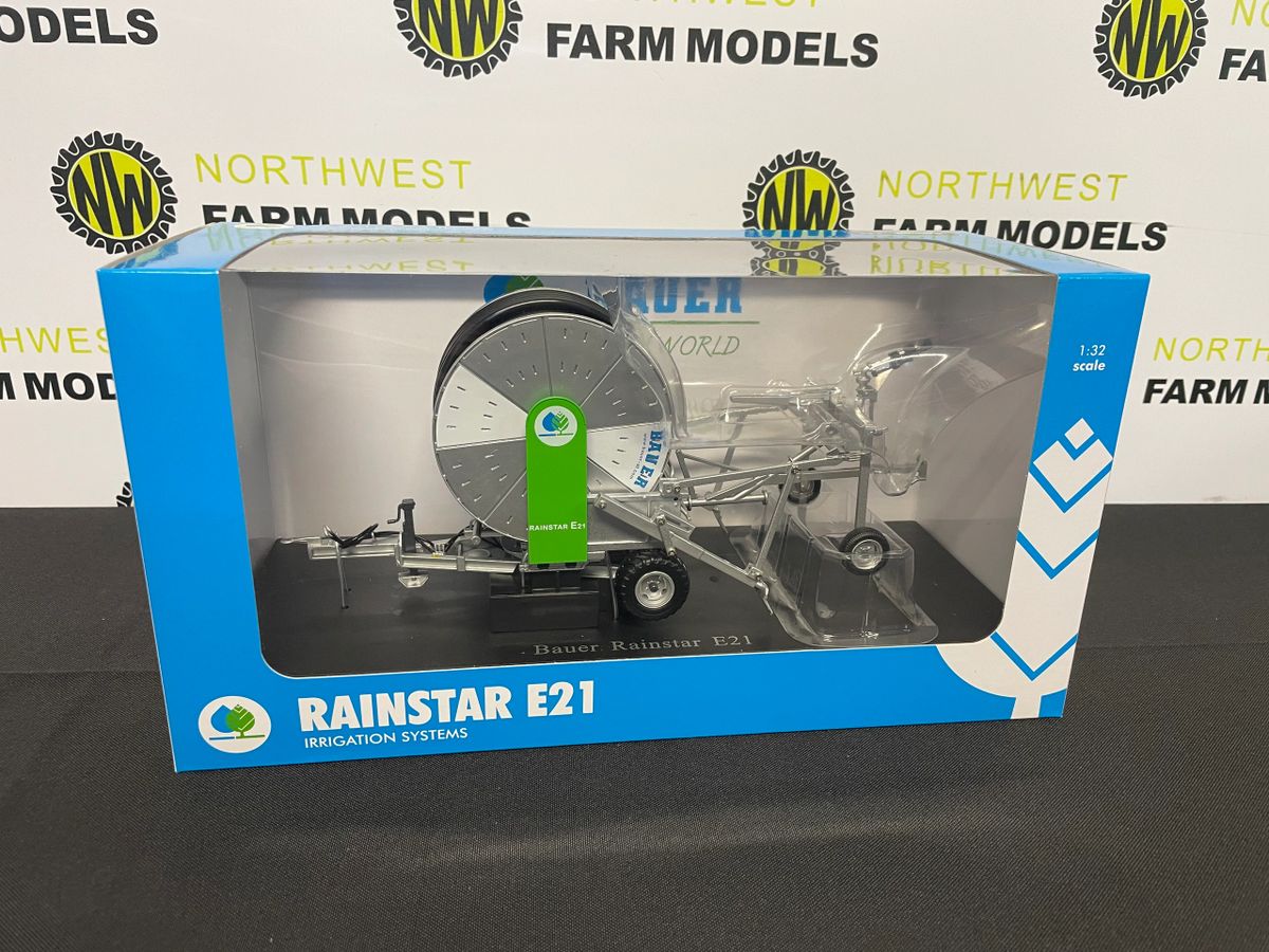 Universal Hobbies Bauer Rainstar E21 für Traktor 1:32 OVP Universal Hobbies Bauer Rainstar E21 für Traktor 1:32 OVP