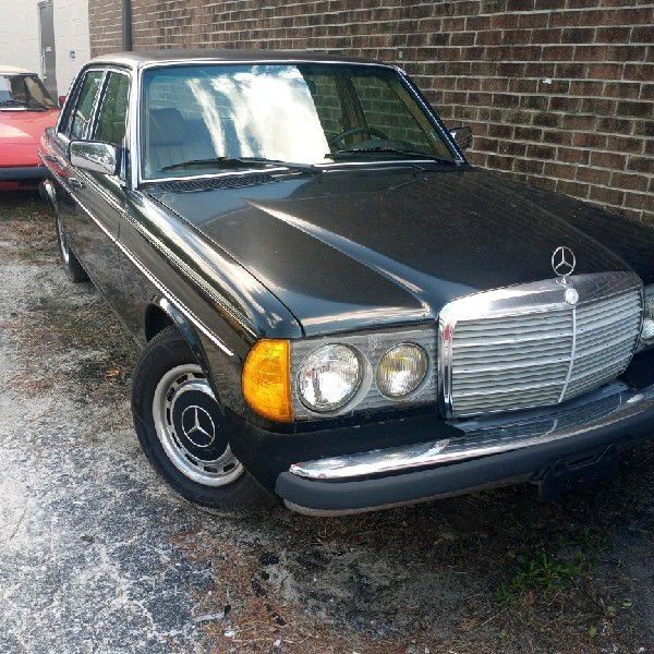 1983 Mercedes-Benz 240D
