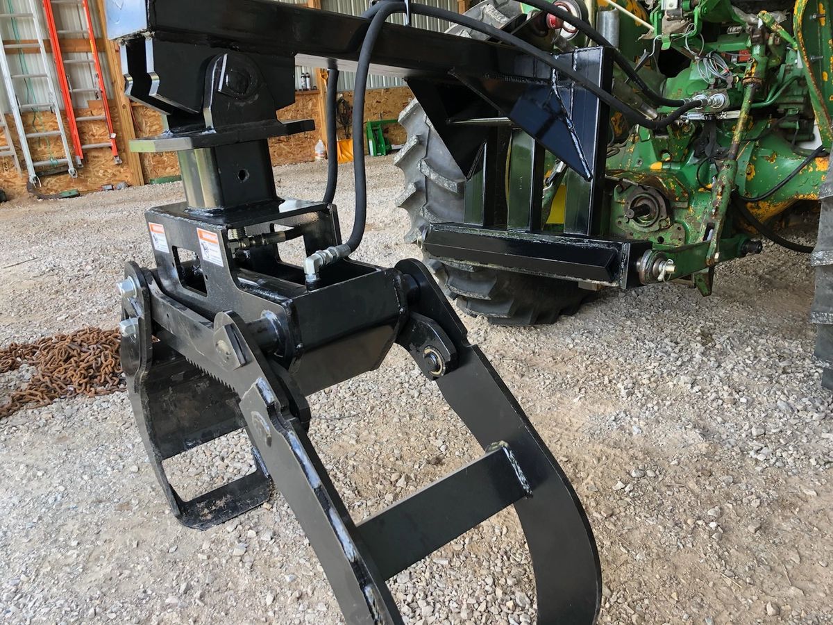 GRAPPLE, THREE POINT TRACTOR MOUNTED