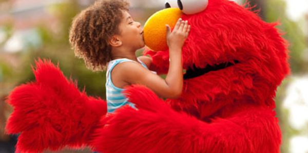 Elmo and characters that come to kids  party 