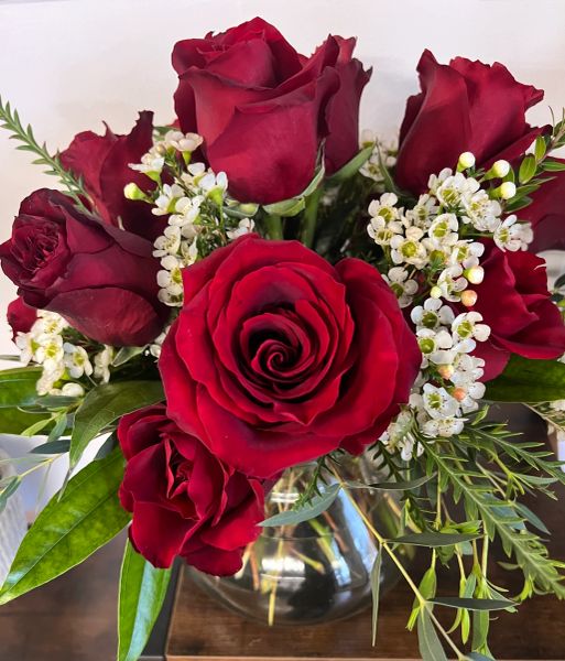 Low Lush Roses - Dozen