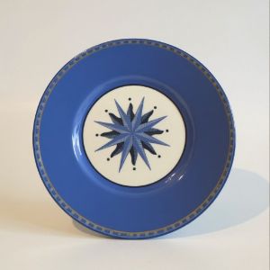 Victoria & Beale Plate