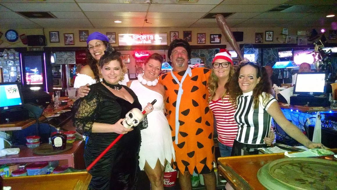 The Sports Bar & Grill photo