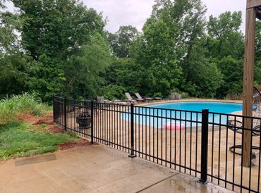 aluminum fence for pool safety 