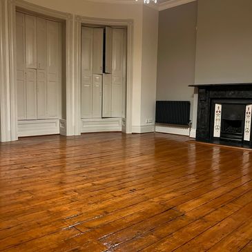 Image of a clean floor after an one-off cleaning 