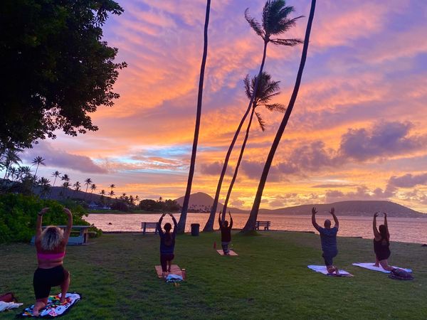 Hawaii sunrise yoga in Aina Haina at Kawaikui Beach Park between Diamondhead and Hawaii Kai