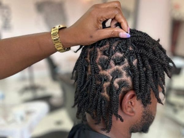 STARTER LOCS

*Free 15 minute consultation*

*Free phone consultation*
